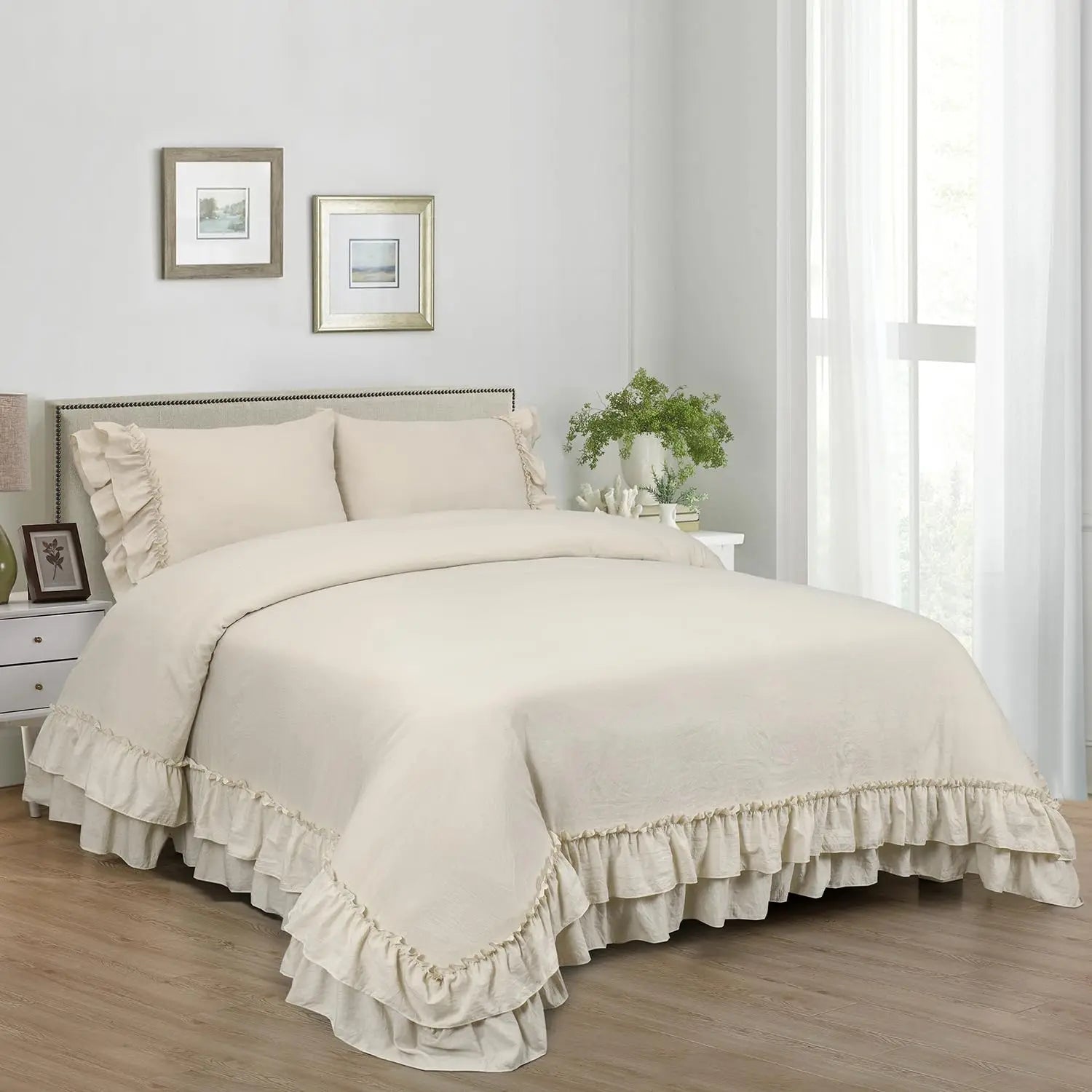 3 Piece Ruffled DUVET Cover Set Queen- COMFORTER NOT INCLUDED