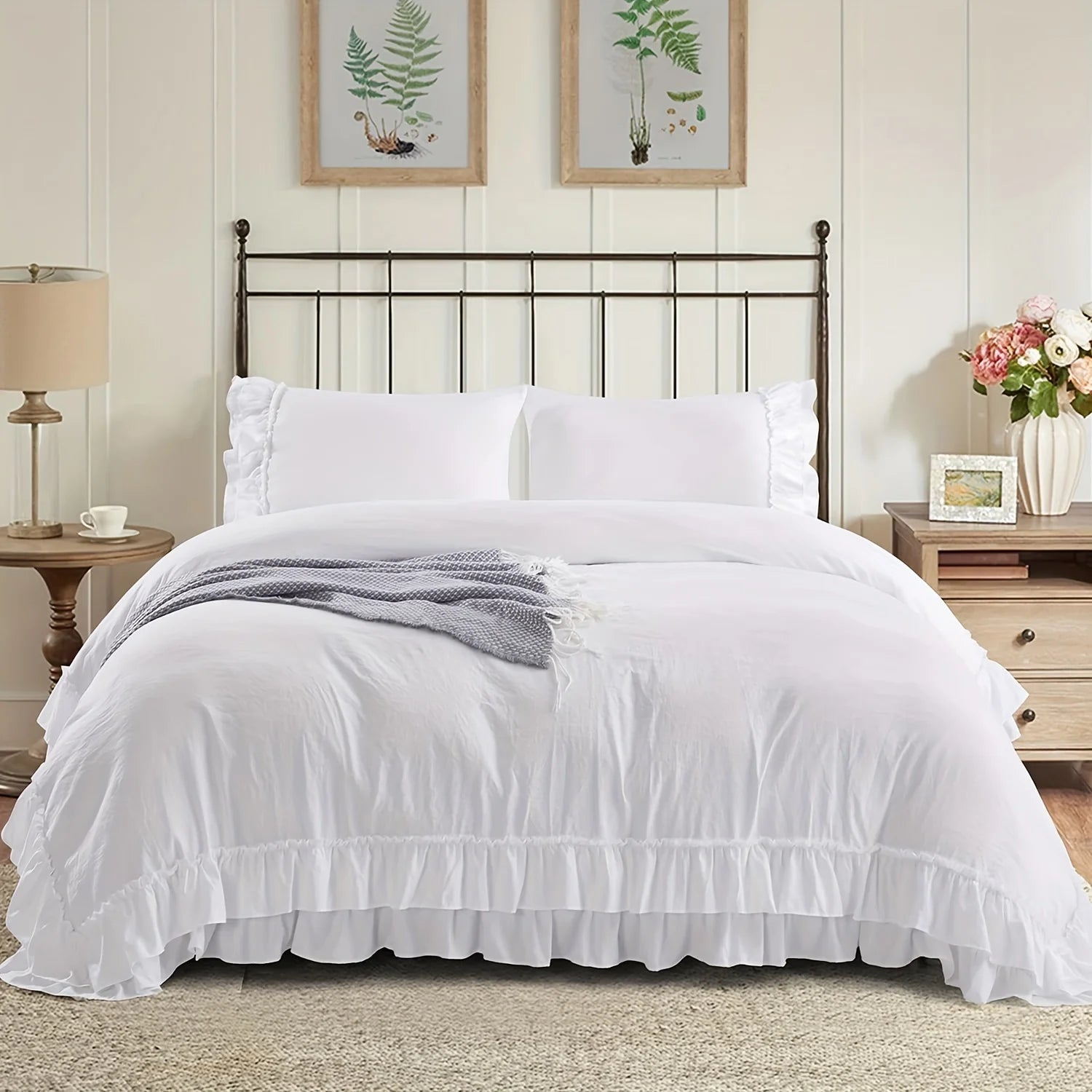 3 Piece Ruffled DUVET Cover Set Queen- COMFORTER NOT INCLUDED