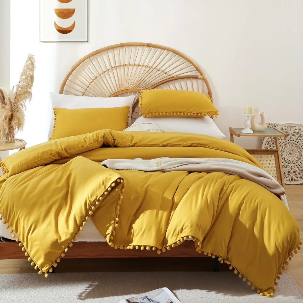 3 PCS Queen Comforter Set with Ball Pom Fringe
